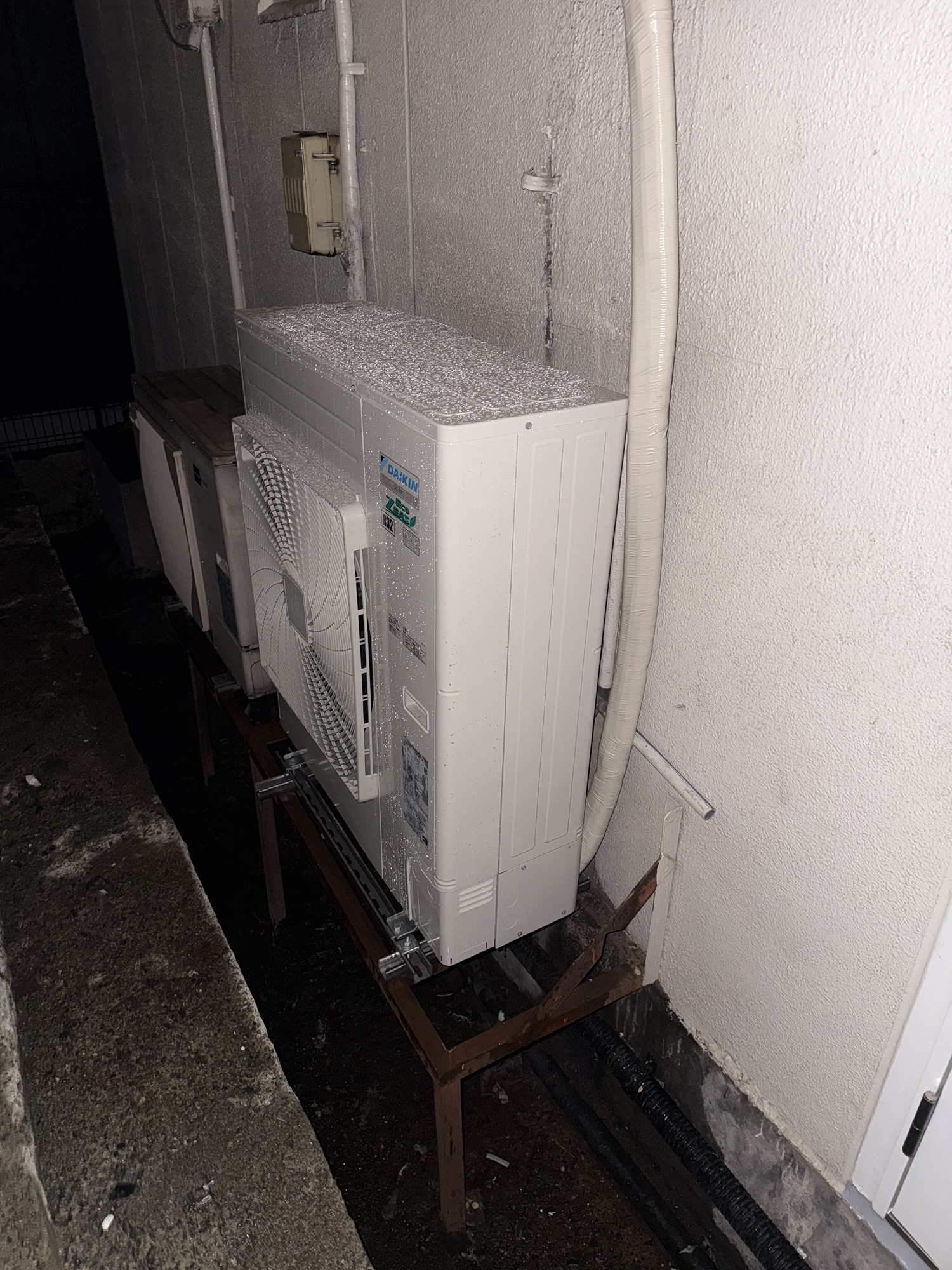 更新後のダイキン業務用エアコン室外機