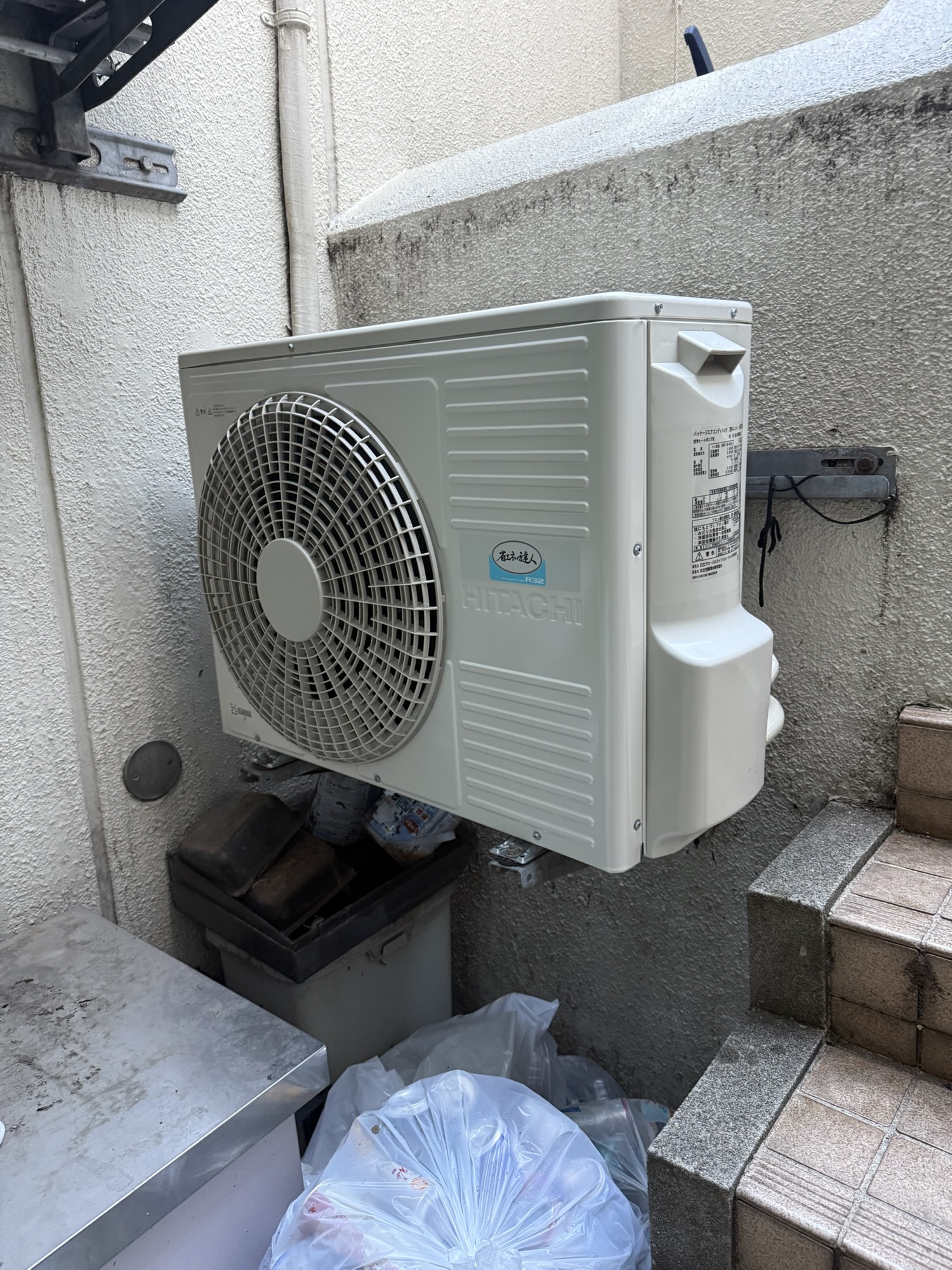 更新後の業務用エアコン室外機